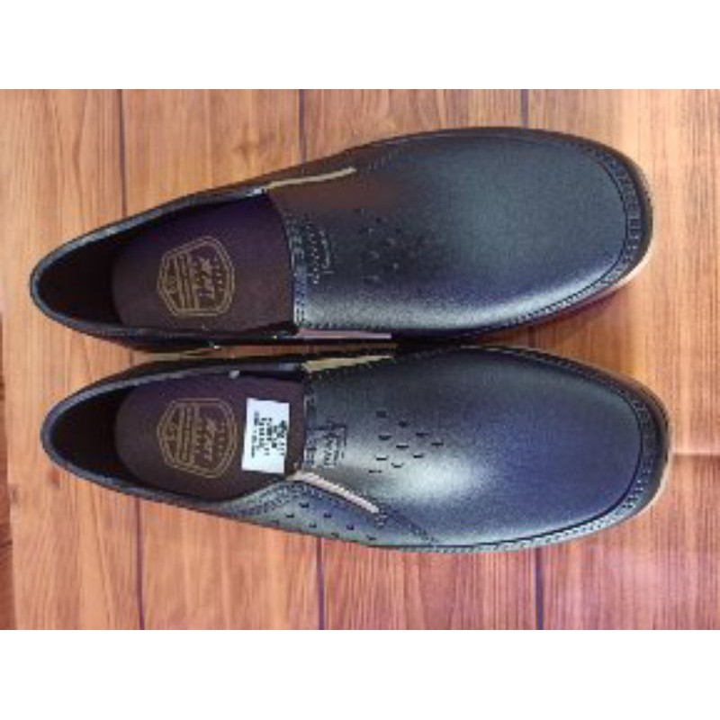 Sepatu karet ATT AWK 557 hitam