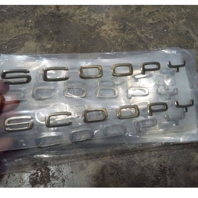 Satu pasang Emblem Scoopy eSP 2021 Gold