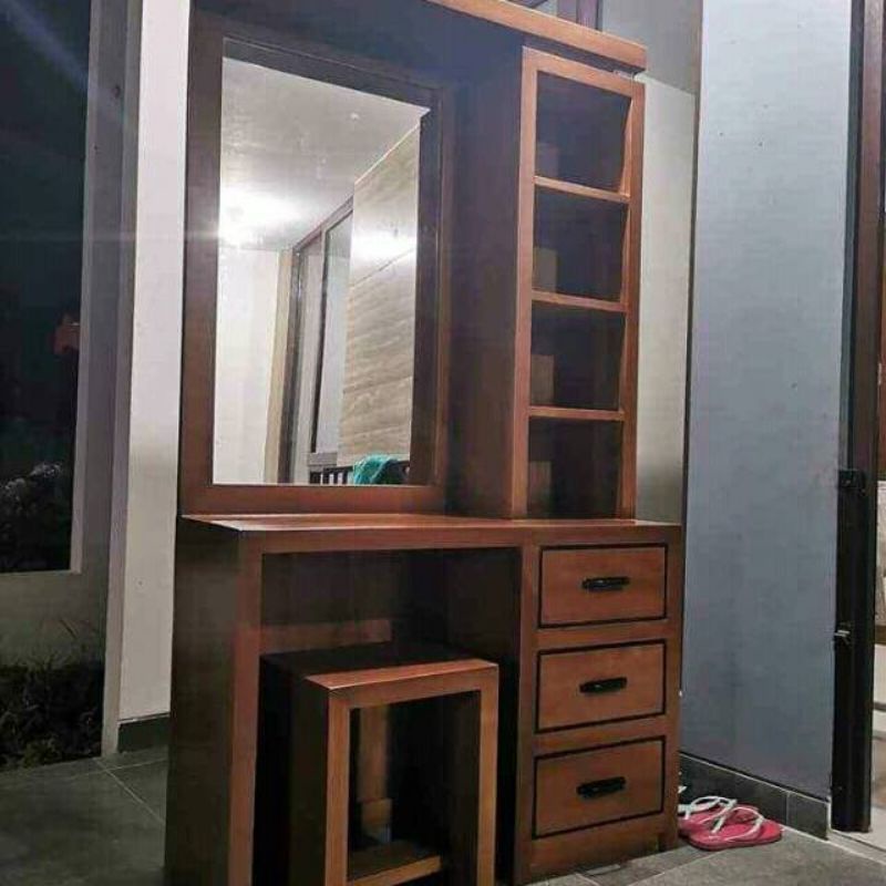 Tolet Meja Rias Kayu Jati