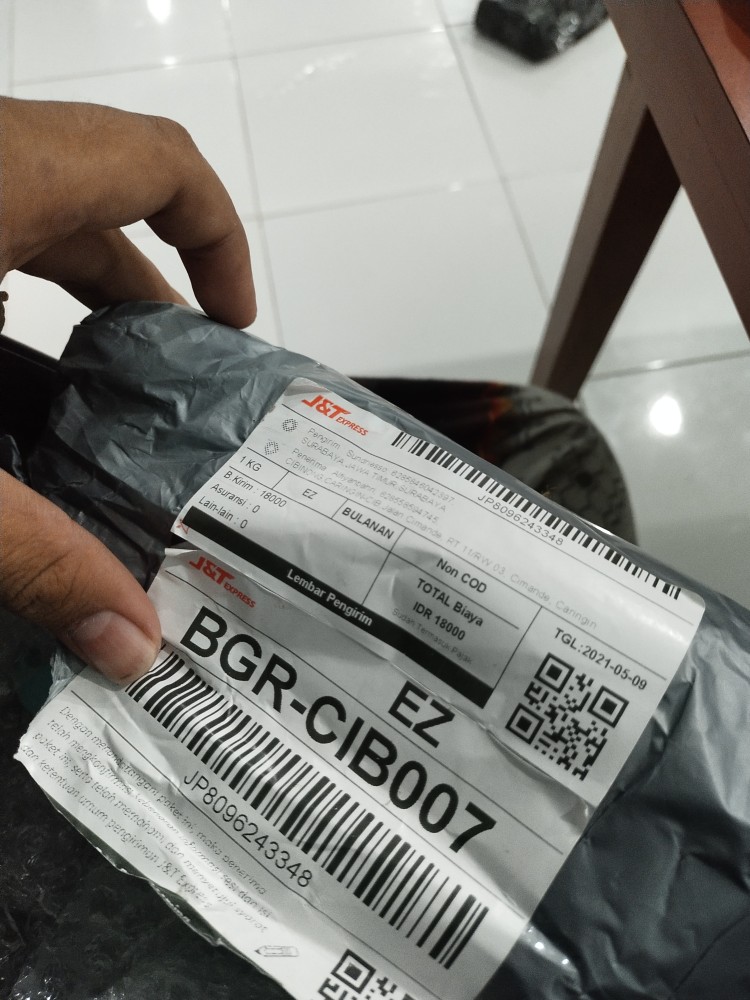 Miniso Cute Desktop Trash Can / Tempat Sampah Lucu