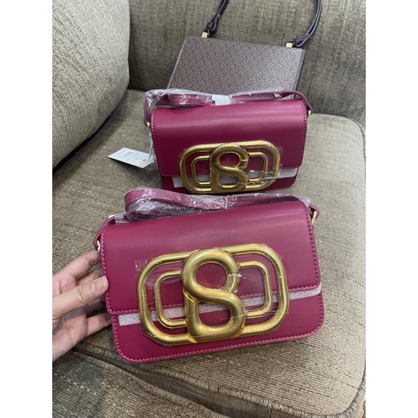 The Luxe Briana Bag by Buttonscarves fushia