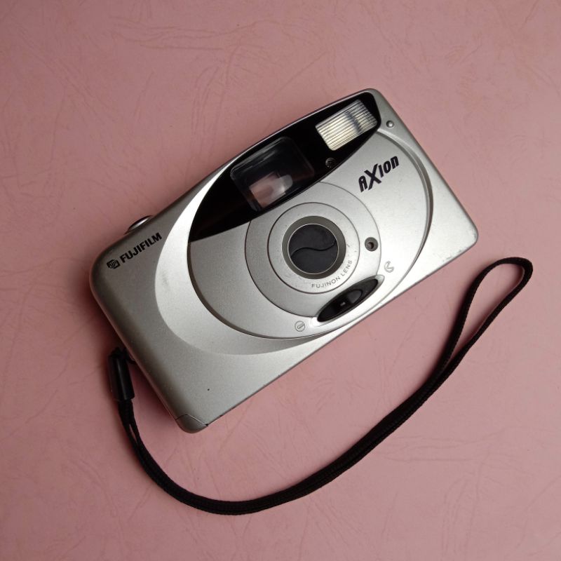 kamera analog fujifilm axion