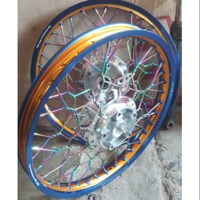 Pelek TDR full set  jari jari kepang Vixion dan semua motor tersedia