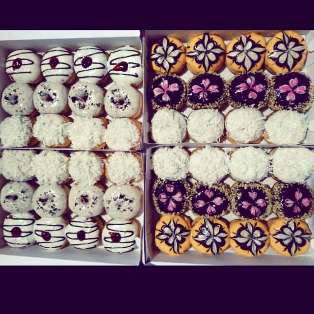 

Donat kentang. Ada donat burger, donat mini, donat pizza, donat bomboloni, donat sosis