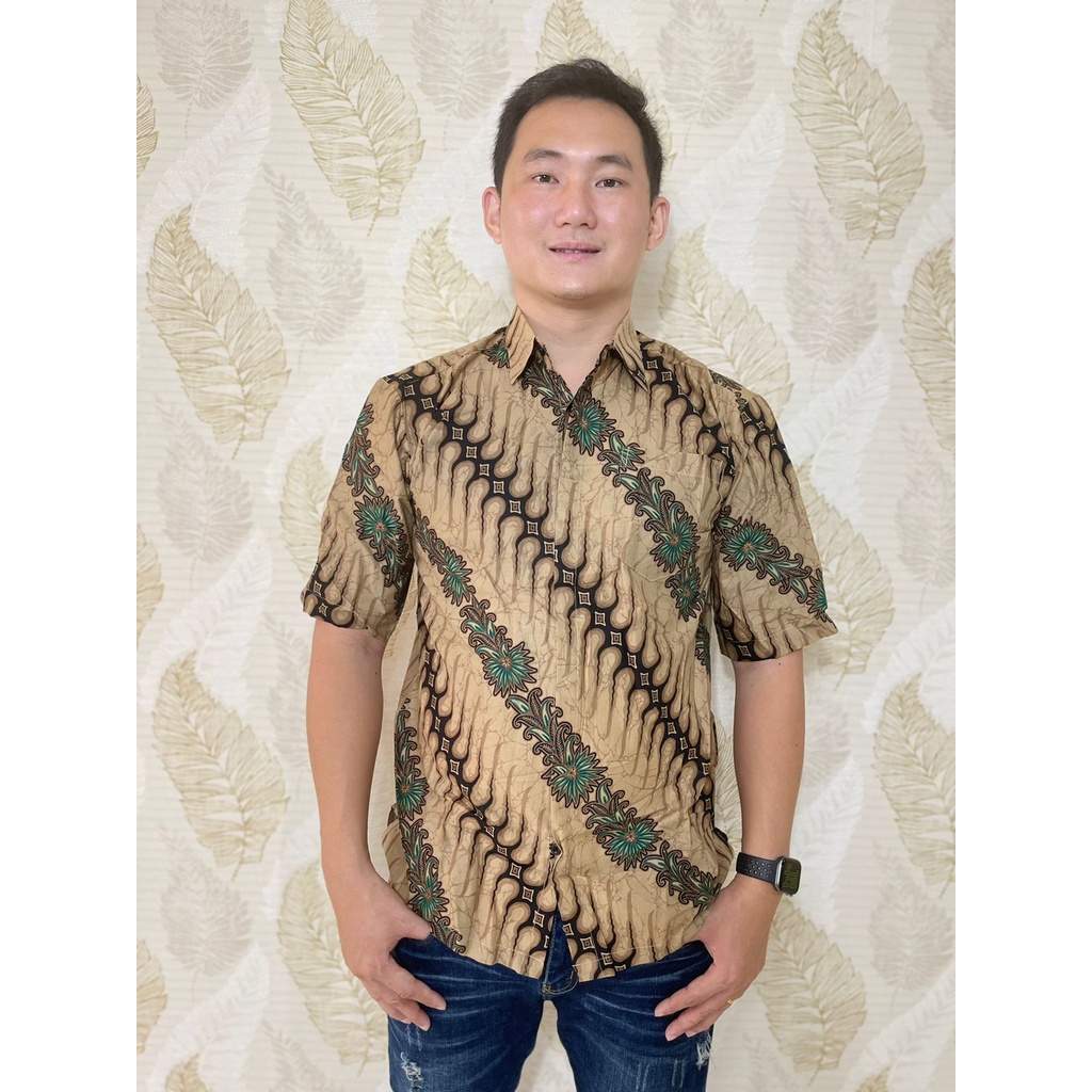 KEMEJA BATIK PRIA LENGAN PENDEK CREAM