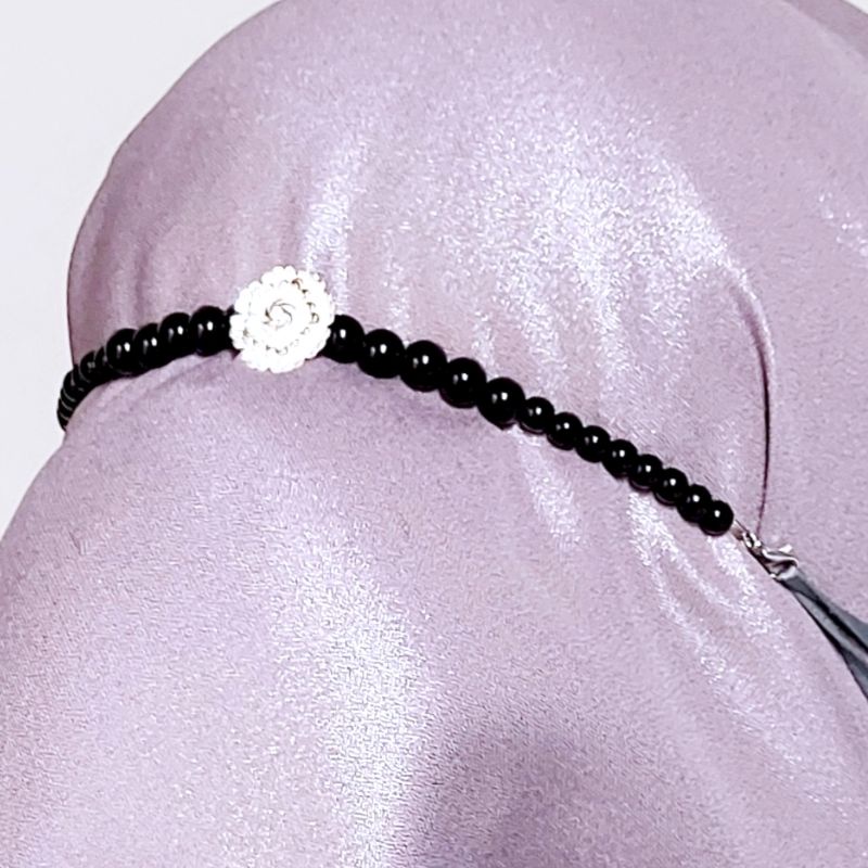 KONEKTOR MASKER HIJAB MUTIARA, PENGAIT MASKER HIJAB MUTIARA-Mtr Hitam Bunga Satu