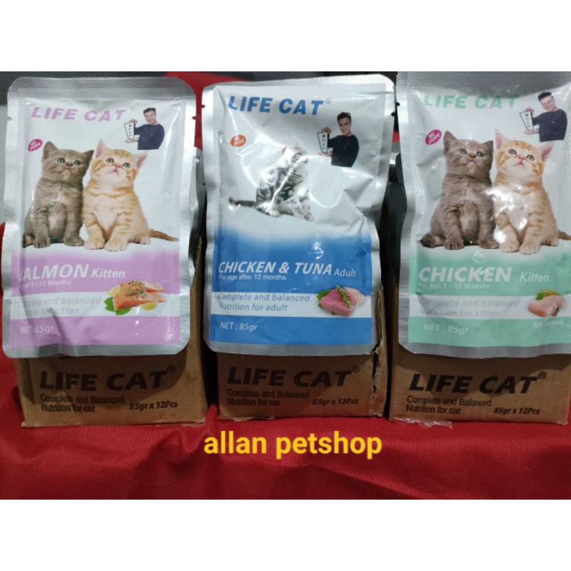 makanan kucing life cat