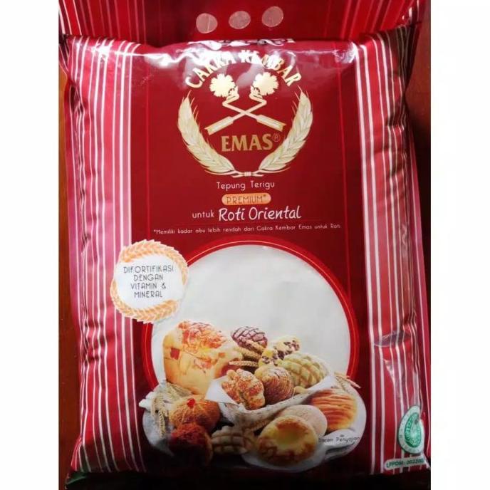 

Tepung Terigu Cakra Kembar Emas Bogasari (Roti Oriental) 5 Kg New