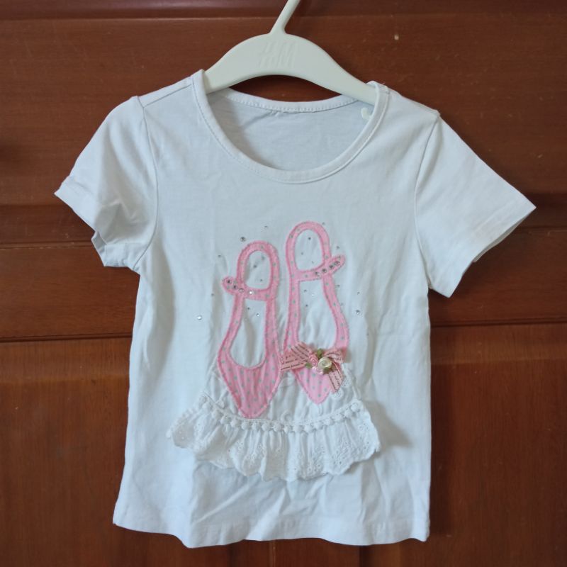 Pink shoes with flower tshirt preloved