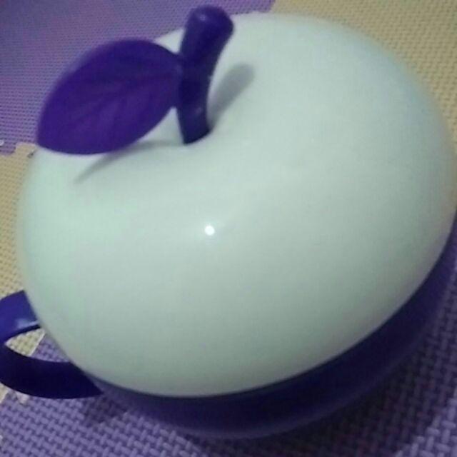Cangkir Apel Plastik