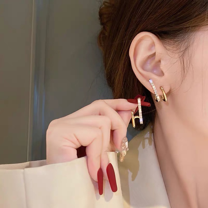 Anting Stud Kristal Warna Emas Untuk Wanita