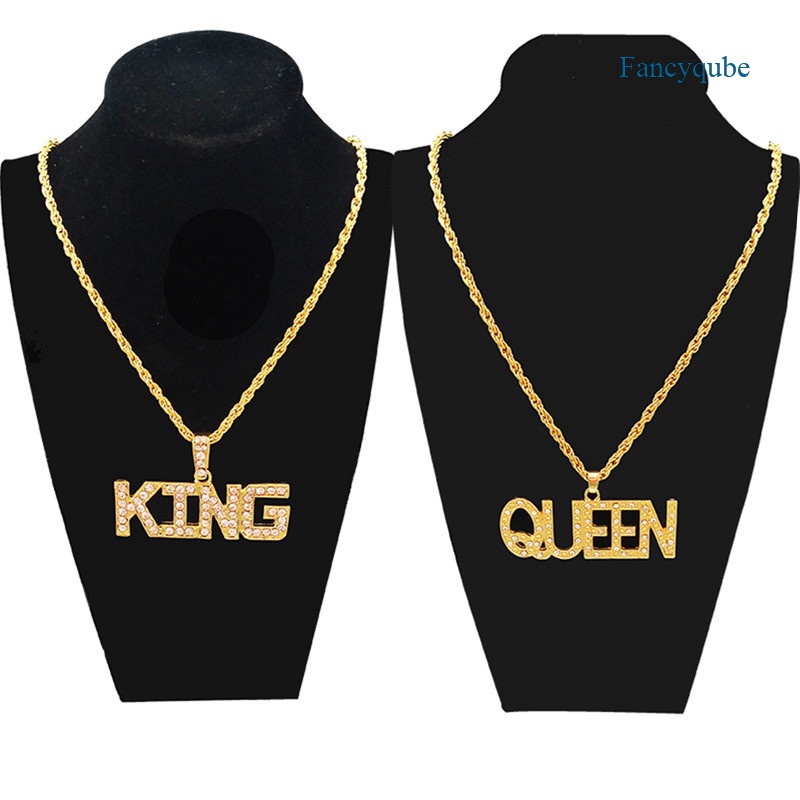 Fancyqube Kalung Rantai Liontin Huruf King / Queen Aksen Berlian Imitasi Warna Gold / Silver Untuk Pria / Wanita