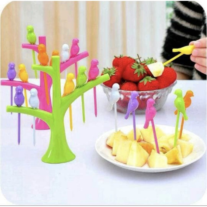 Stik kue dan buah lebaran