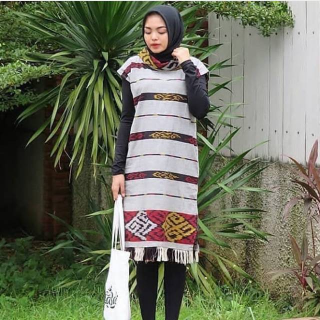 Tunik tenun motif toraja white S500