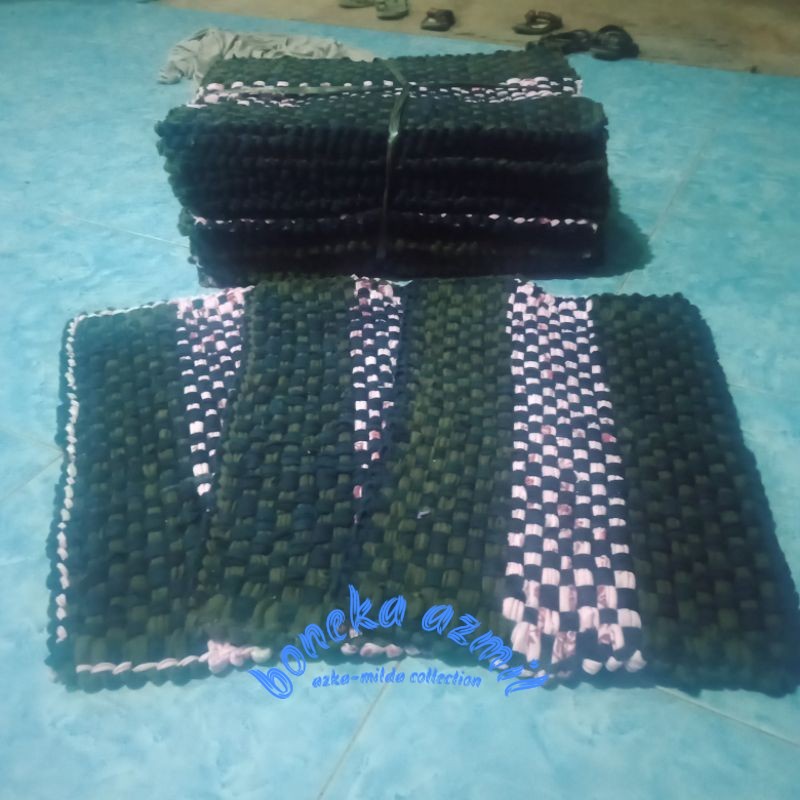 Keset rajut anyam/keset kaki anyam