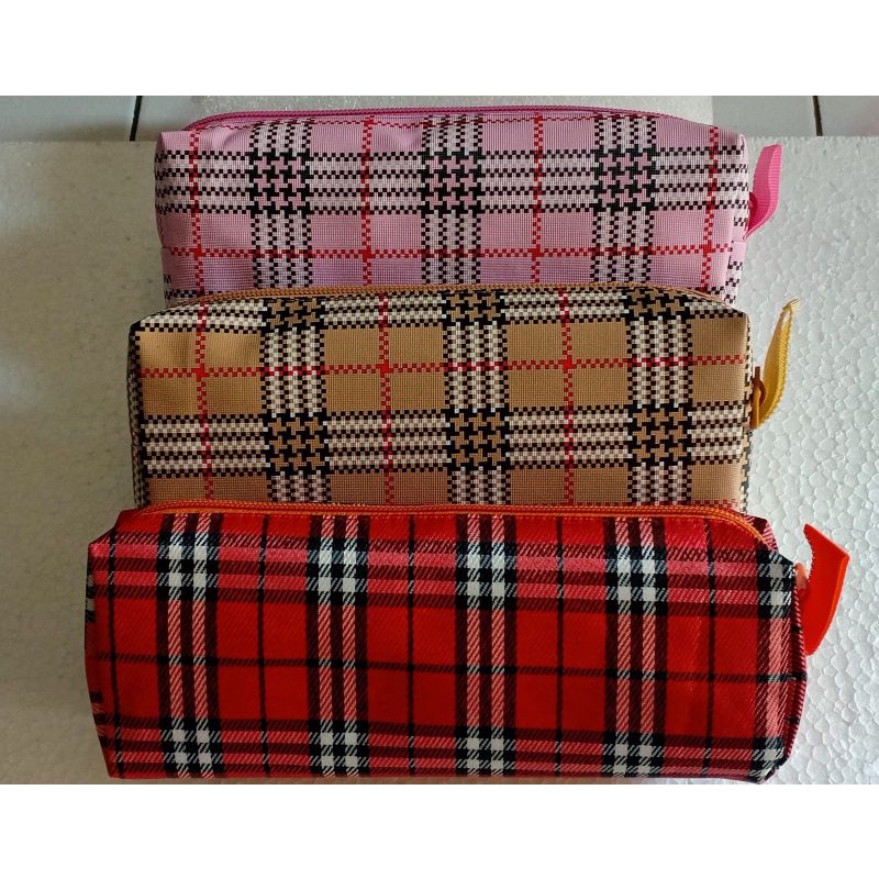 

pensil case resleting kotak