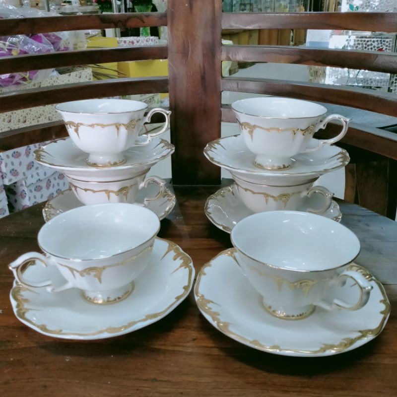 Cangkir Set 6 Capodimonte Putih List Gold