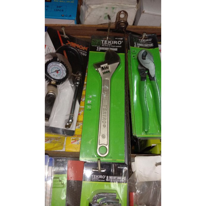 kunci inggris tekiro 12"