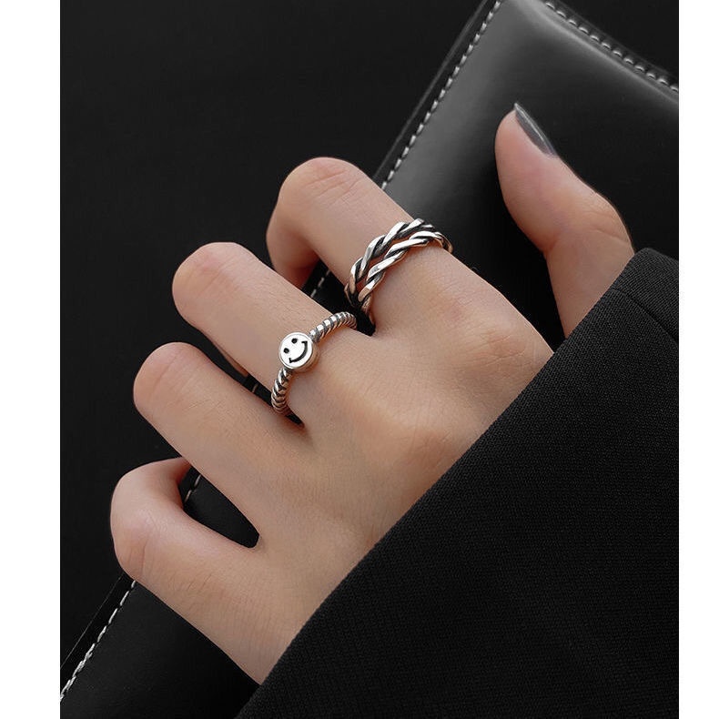 2pcs Cincin Adjustable Desain Wajah Tersenyum Gaya Retro Untuk Wanita