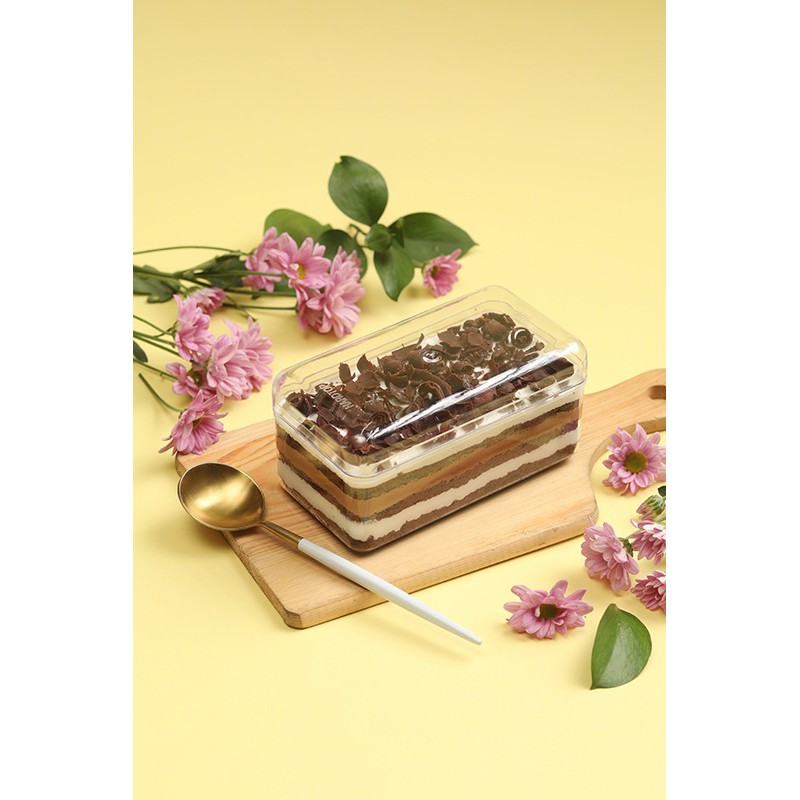 

Sweet Life Dessert Box | Regular Black Forest Cake