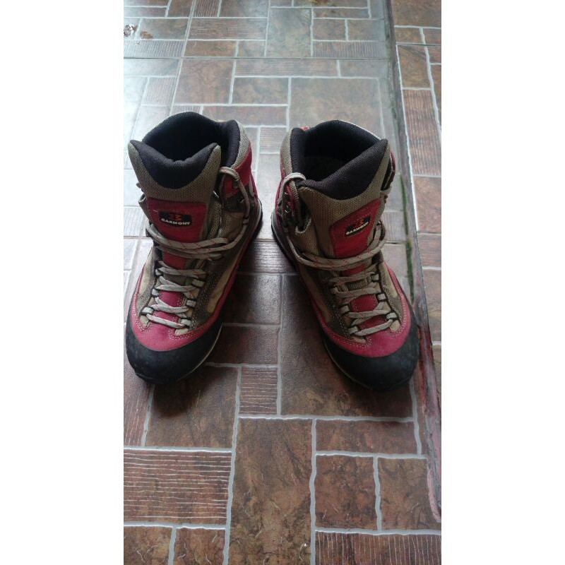 Sepatu Outdoor Hiking Garmount Tower Lite Goretex.