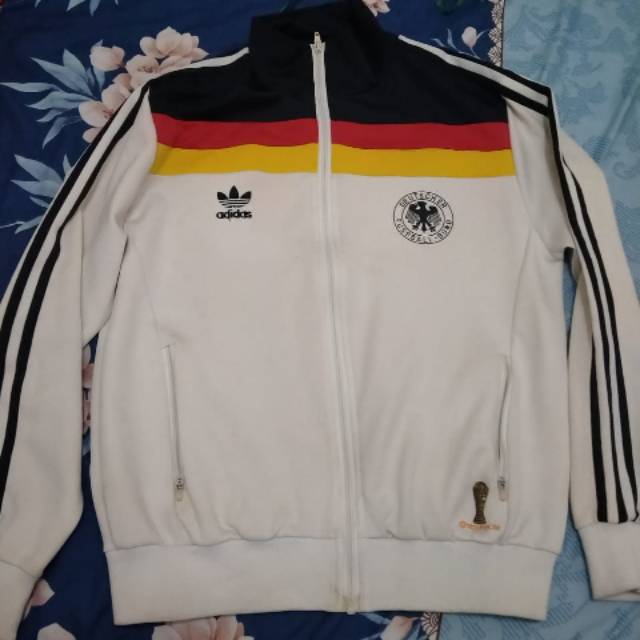 Jaket Adidas preloved thn 2005 edisi FIFA World cup