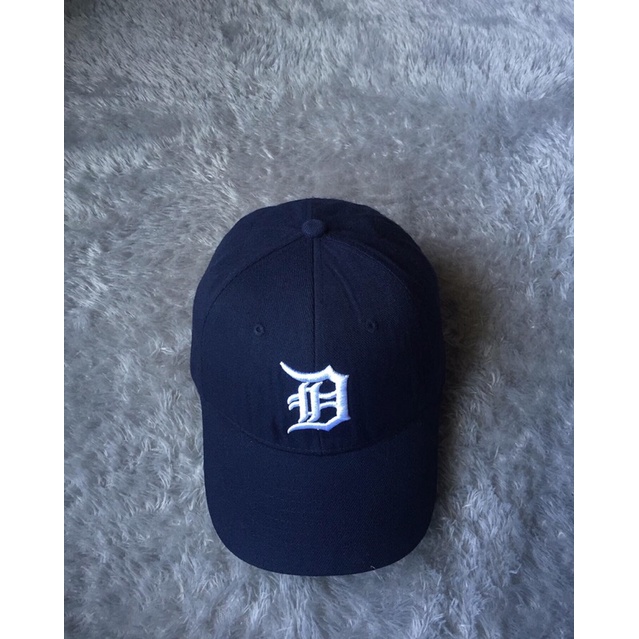 topi mlb detroit second