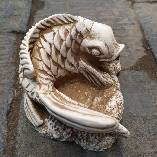 SOUVENIR PAJANGAN ASBAK BENTUK IKAN BAHAN FIBERGLASS 13x11x9 cm - DEKORASI RUMAH