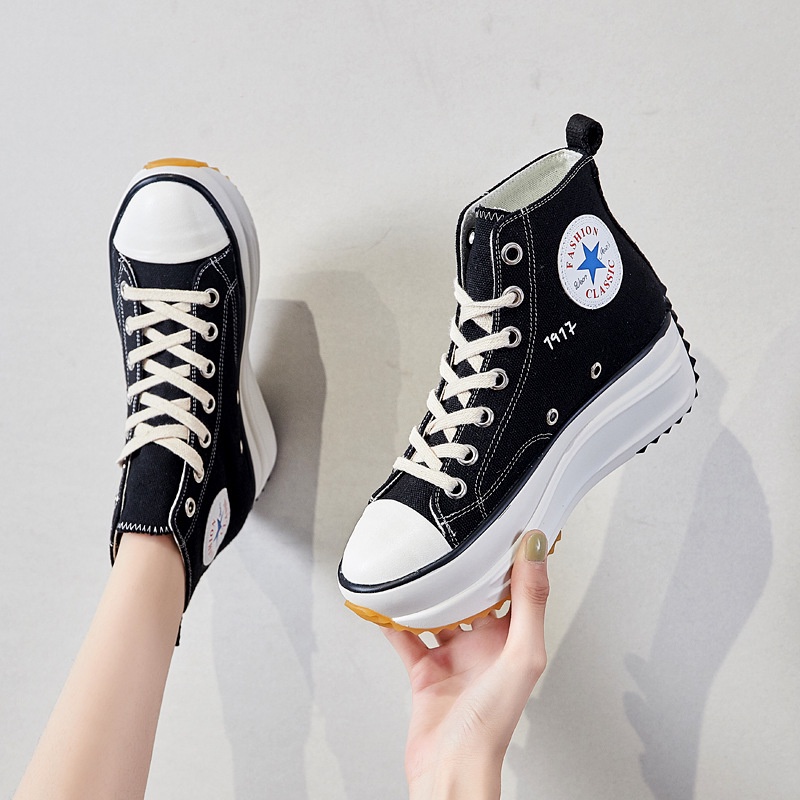HS Sepatu Sneaker Kanvas Wanita Import Hak Tinggi Hitam Putih 232