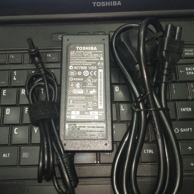 Adaptor Charger Laptop Toshiba Satellite L650 L655 L750 L755 C655 C855 original