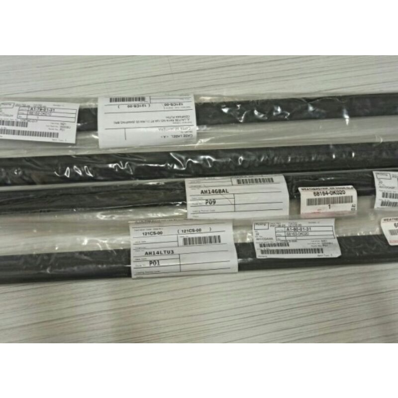 Karet Pelipit Kaca Luar Fortuner 2005 2006 2007 2008 2009 2010 2011 2012 2013 2014 2015
