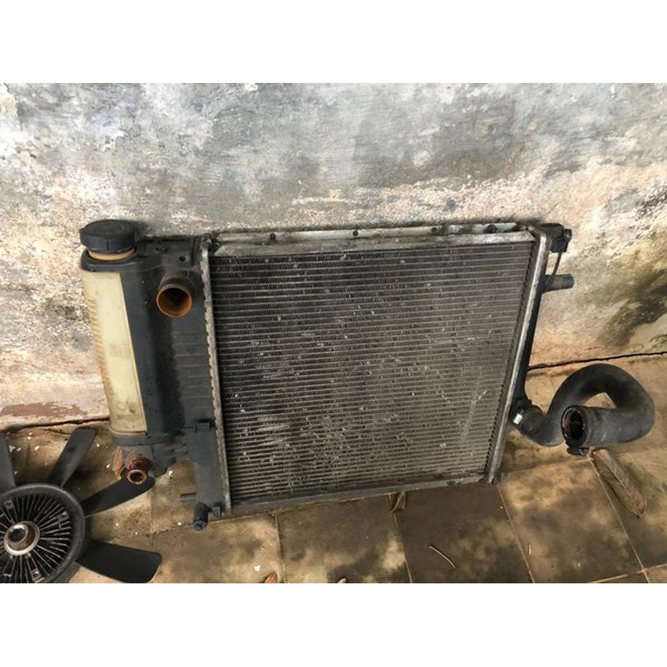 RADIATOR BMW E30 E36 318I LIMITED