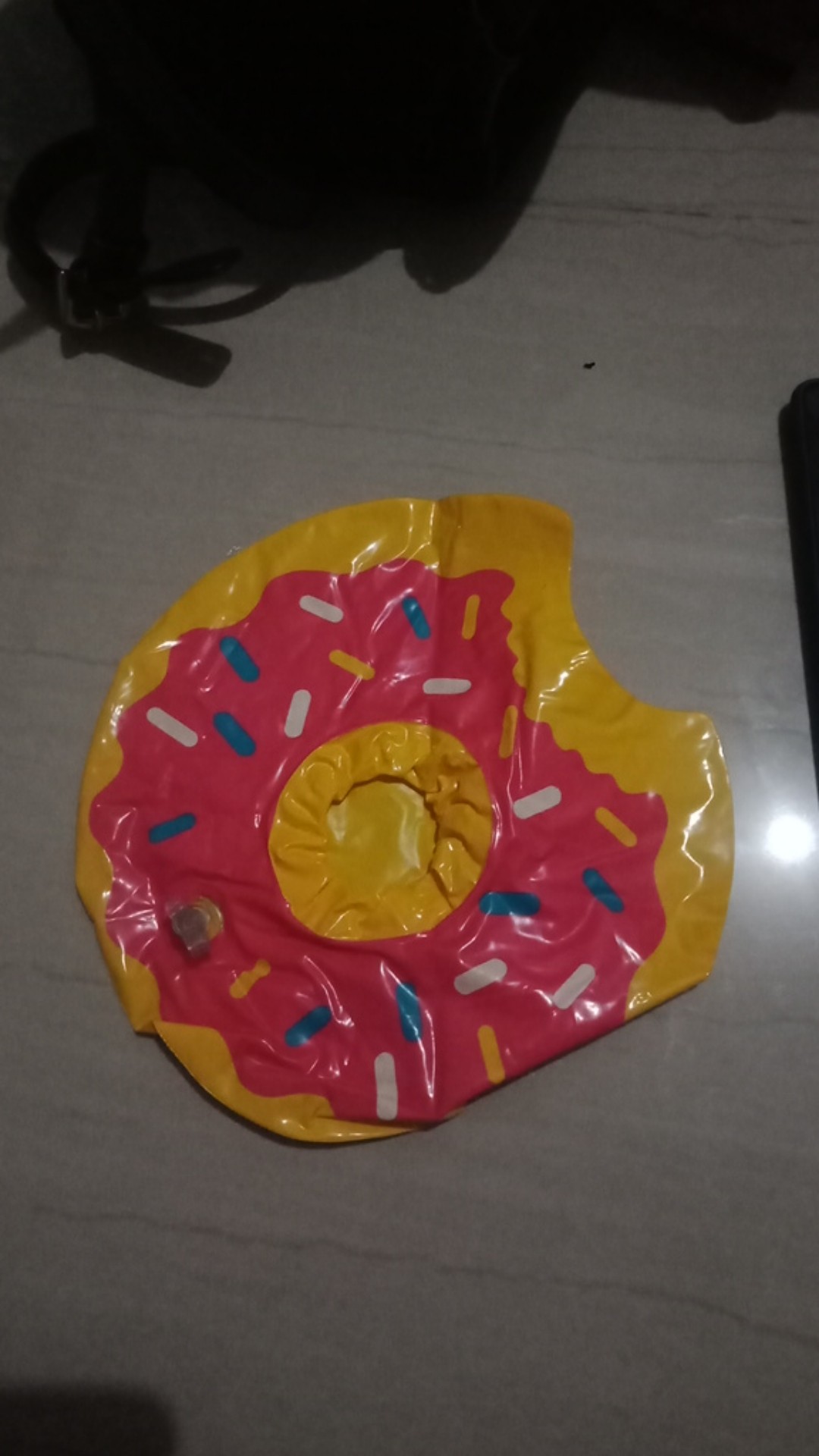 Cup Holder Float Donat Pink Pelampung Gelas Pelampung Minum Ban Gelas