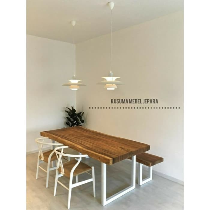 Set Meja Makan Kayu Trembesi Utuh Rangka Kaki Besi (Panjang 180cm)