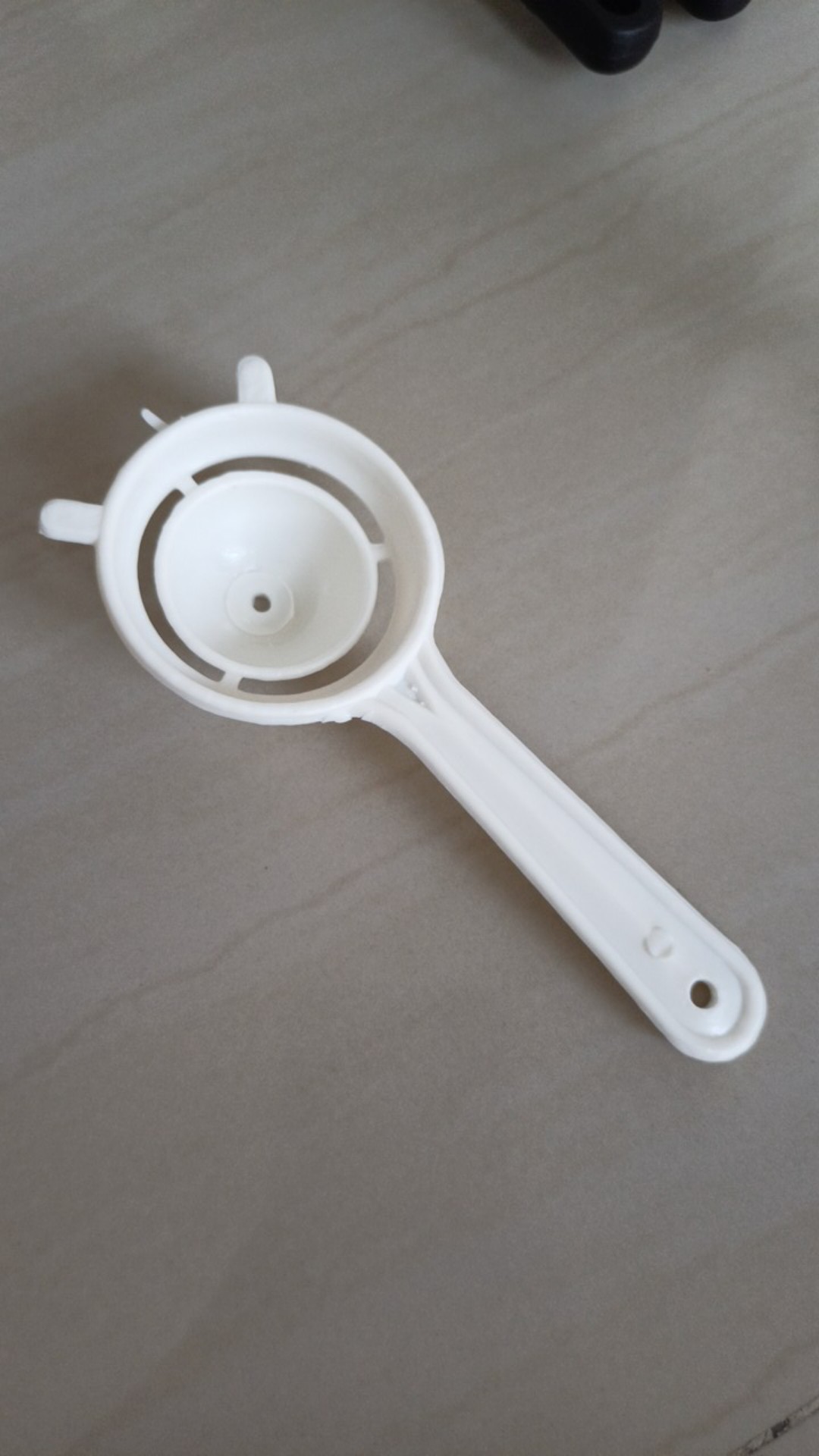 Pemisah Kuning Telur / Egg Separator