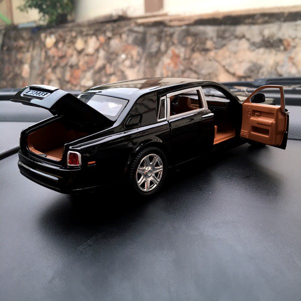 RR Parfume Pewangi Pengharum Mobil Parfum Pajangan Miniatur Mobil ROLLS ROYCE LIMITED EDITION