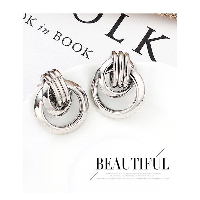 LRC Anting Tusuk Fashion White K Hollow Round Earrings Y61814