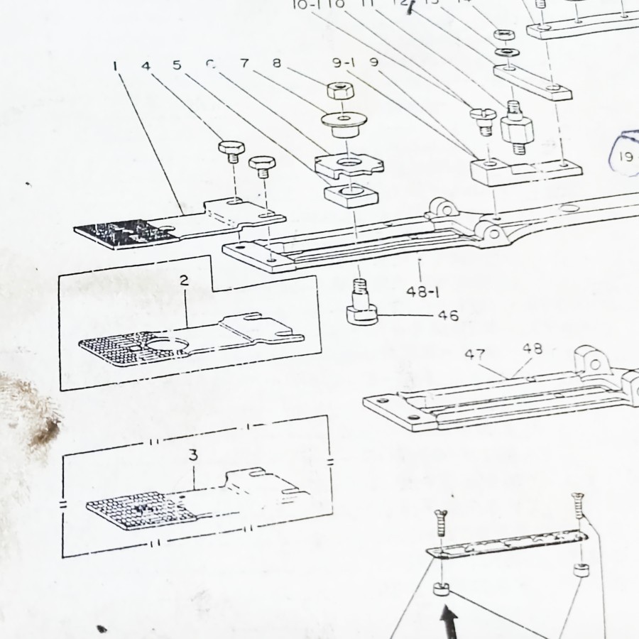 B2529-373-000 Needle Plate Mesin Pasang Kancing Juki