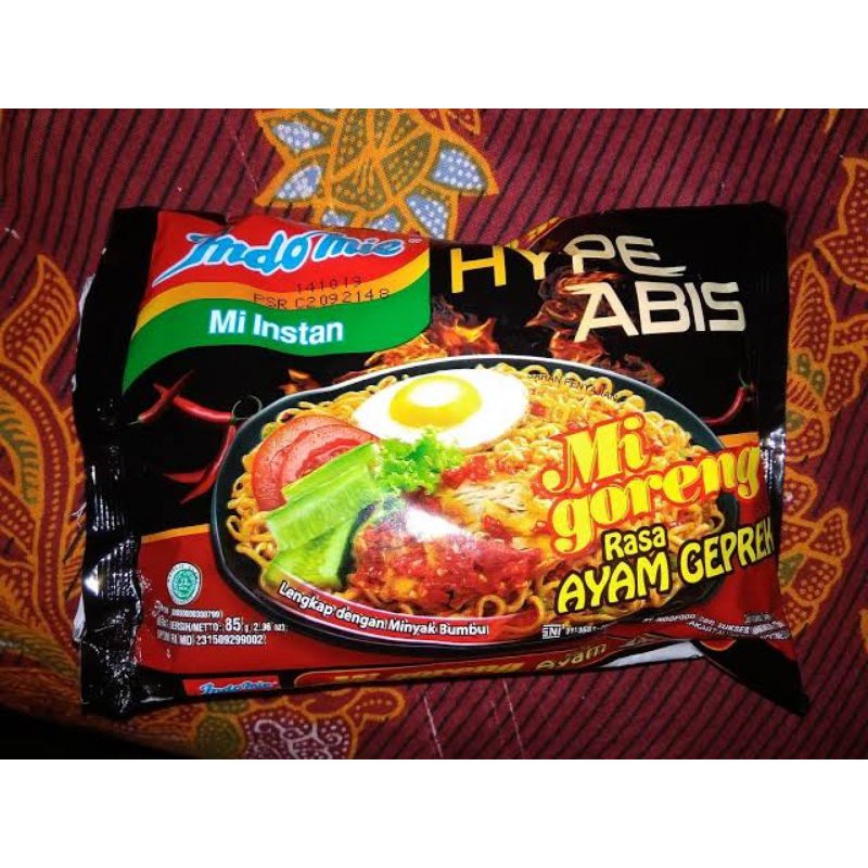 

indomie goreng ayam geprek