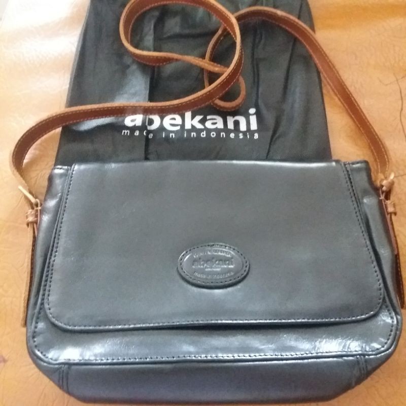 Lb017 black PU by ABEKANI