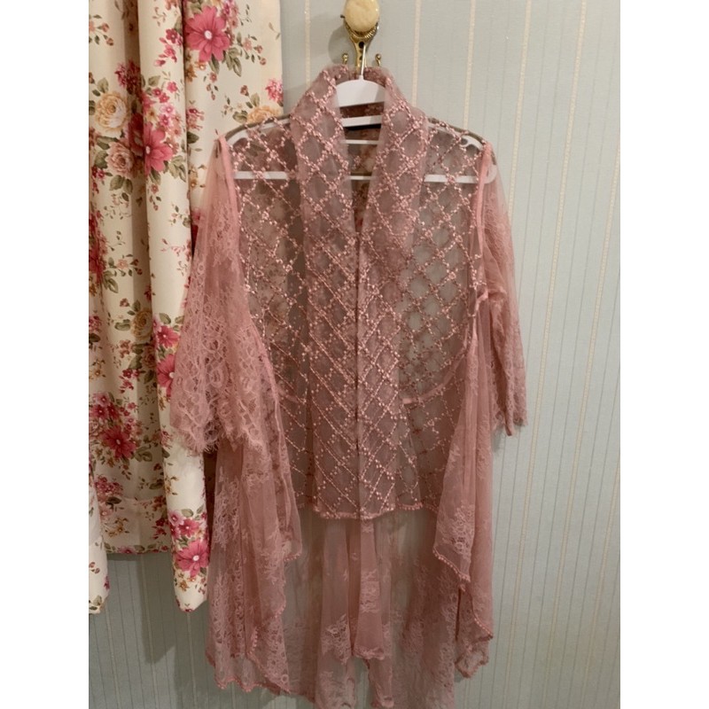 sarah dewanto kebaya preloved