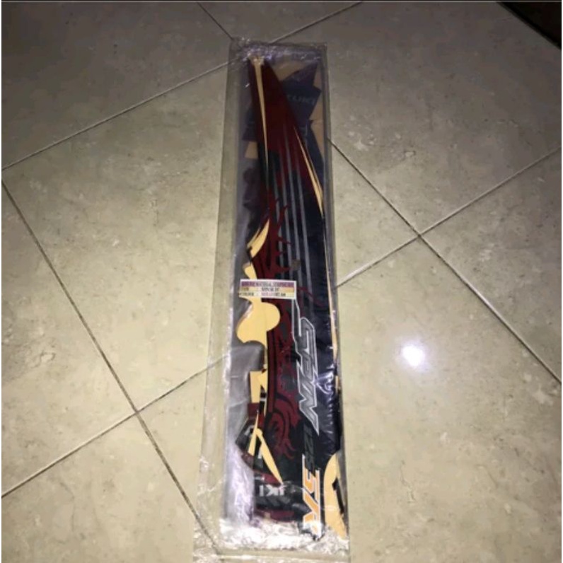 STRIPING STIKER LES BODY SUZUKI SPIN 2010 HITAM MERAH