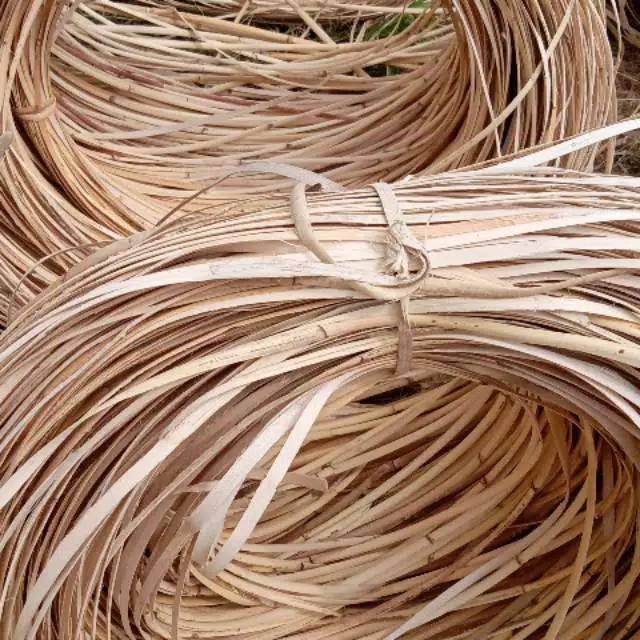 TALI ROTAN - IKAT IRATAN ROTAN - TALI ROTAN LESIO KULIT BENTUK PIPIH PERKILOGRAM (KUALITAS SUPER)