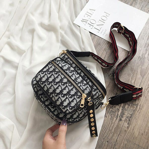 CR 7309 RISCE TAS SELEMPANG IMPORT WANITA CEWEK PEREMPUAN JAKARTA BATAM GD BROWN