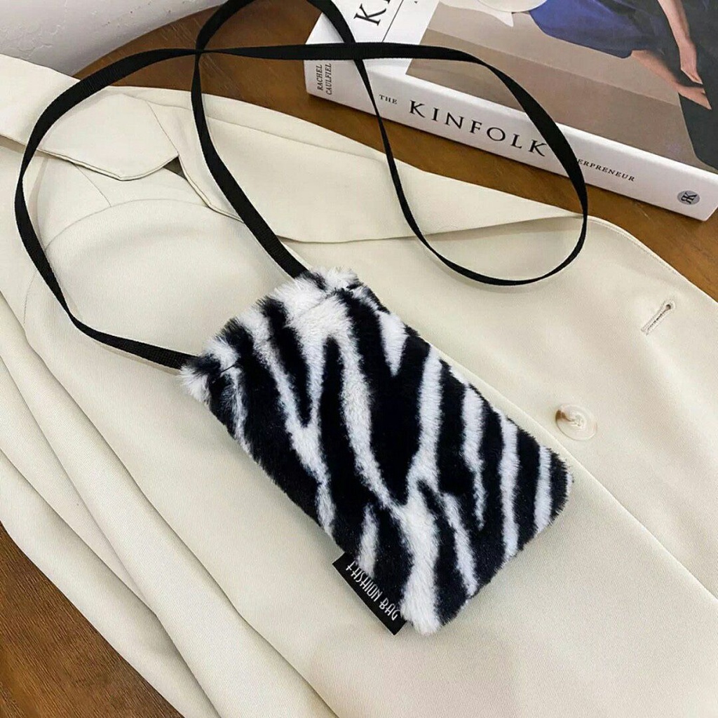 Tas selempang mini leher kalung hanging wallet kartu hp Max 7.0