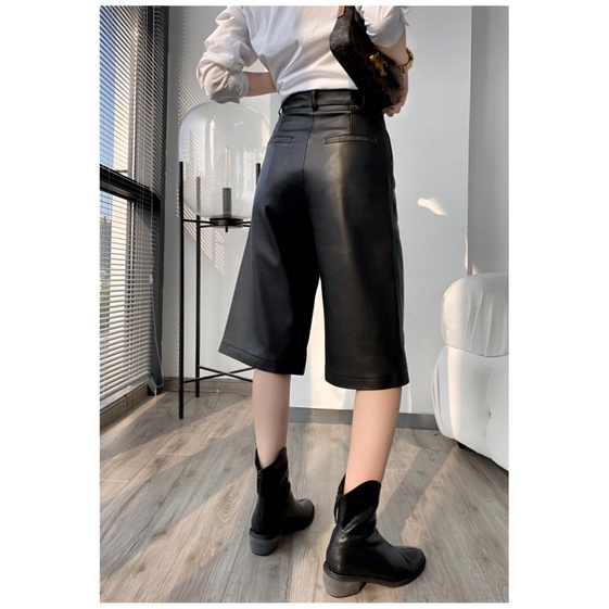 Celana Kulit Wanita New Collection 2022 Celana Pendek Bermuda PU Leather High Waist By Tailor Labs