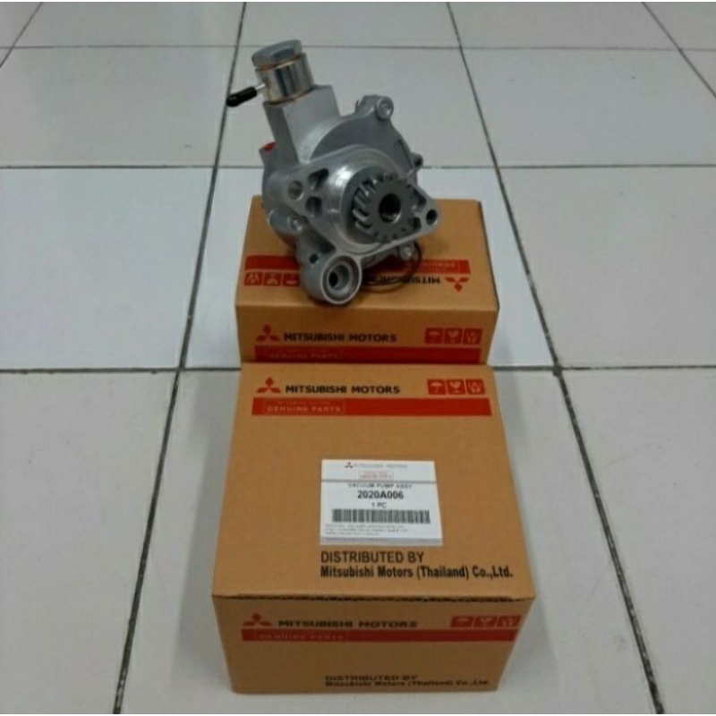 VACUM PUMP ASSY MITSUBISHI TRITON 2.8 ORIGINAL
