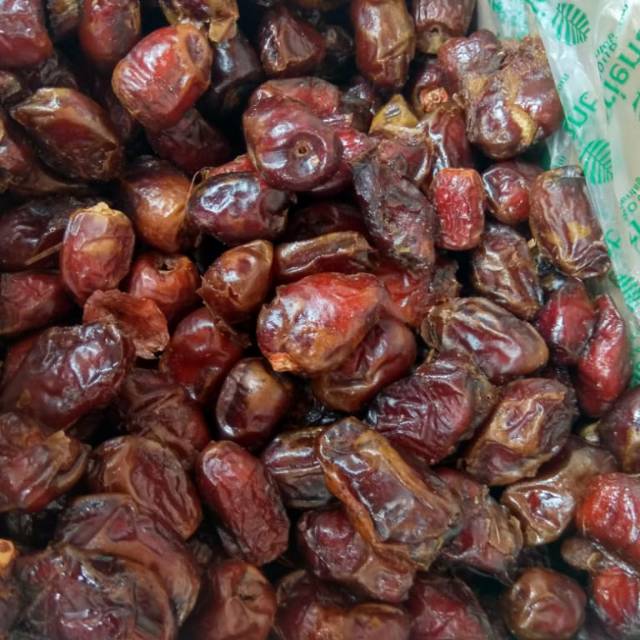 

KURMA GOLDEN VALLEY KEMASAN BOX