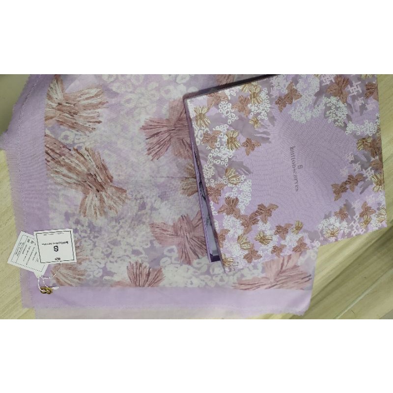 Buttonscarves les amities reborn Lilac