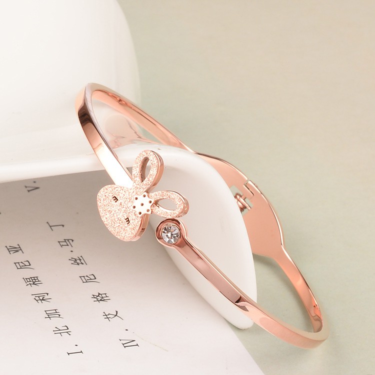 Gelang Bracelet Wanita Aksesoris Titanium Korea Cocok Hadiah GK106 motif kelinci bunny lucu